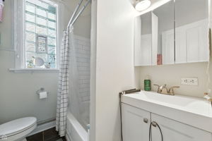 1108 N Wolcott Ave - 2_009