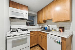 1108 N Wolcott Ave - G_008