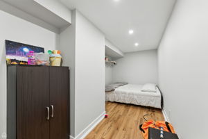 1108 N Wolcott Ave - G_010