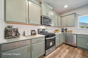013-Realiant Photography-1108 NW Thornton Lake Dr virtually staged.jpeg