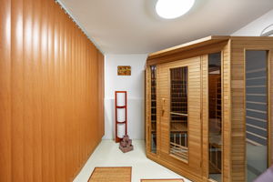  Photo 37