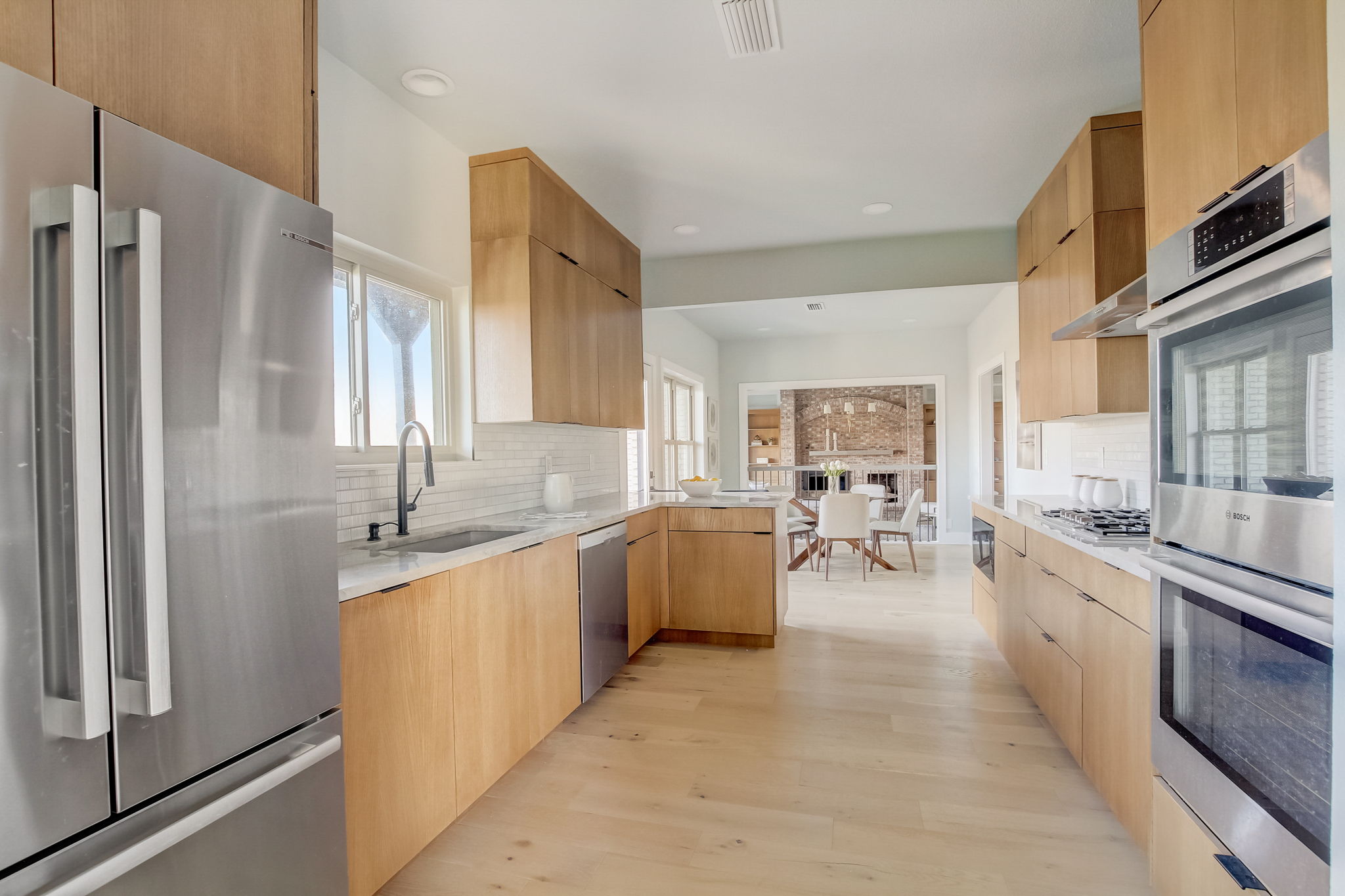 Quaker Ridge Dr-019