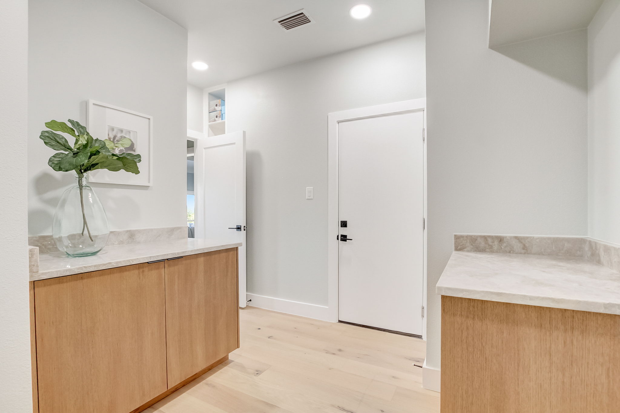 Quaker Ridge Dr-034