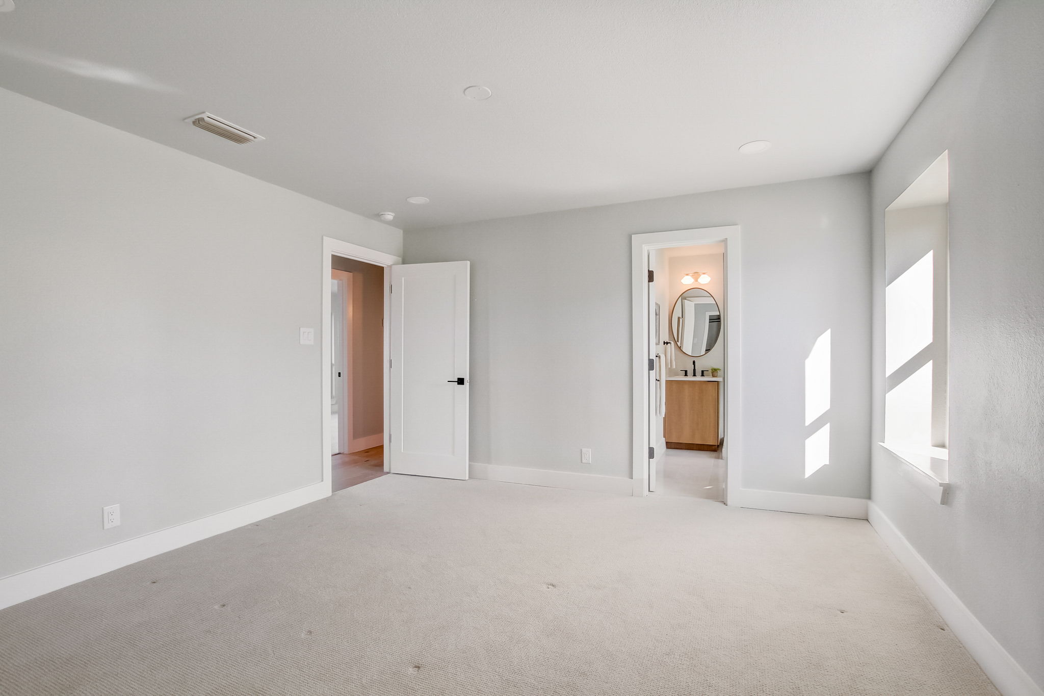 Quaker Ridge Dr-039