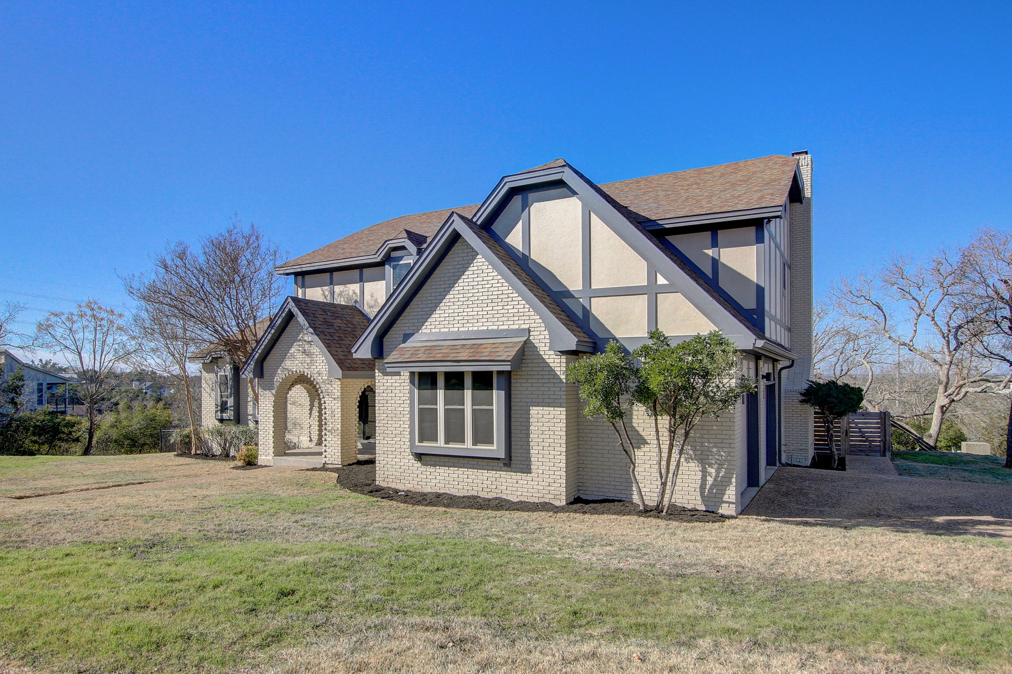 Quaker Ridge Dr-005