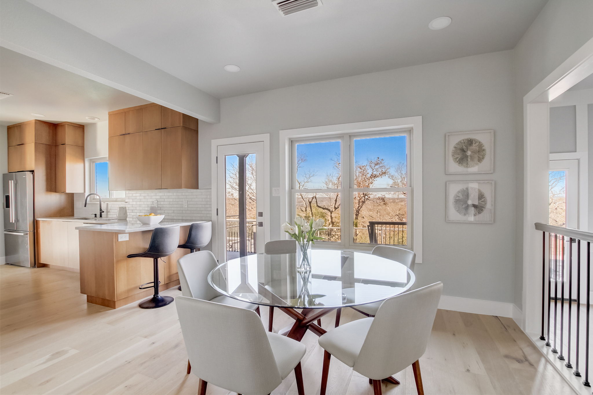 Quaker Ridge Dr-025