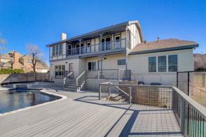 Quaker Ridge Dr-058