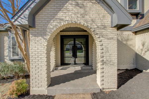 Quaker Ridge Dr-007
