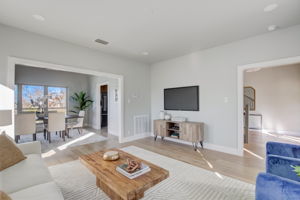 Quaker Ridge Dr-013