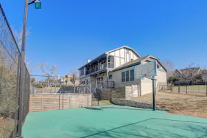 Quaker Ridge Dr-061
