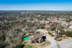 Quaker Ridge Dr-070