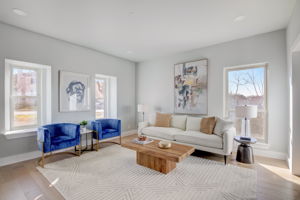 Quaker Ridge Dr-014