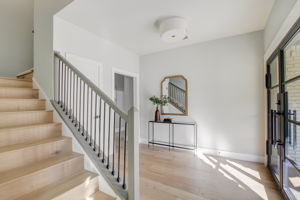 Quaker Ridge Dr-010