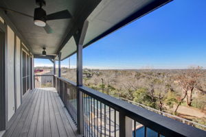 Quaker Ridge Dr-053