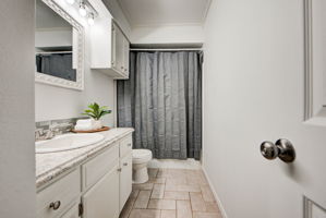  Photo 43