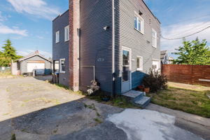  Photo 46