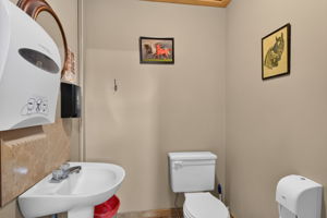  Photo 40