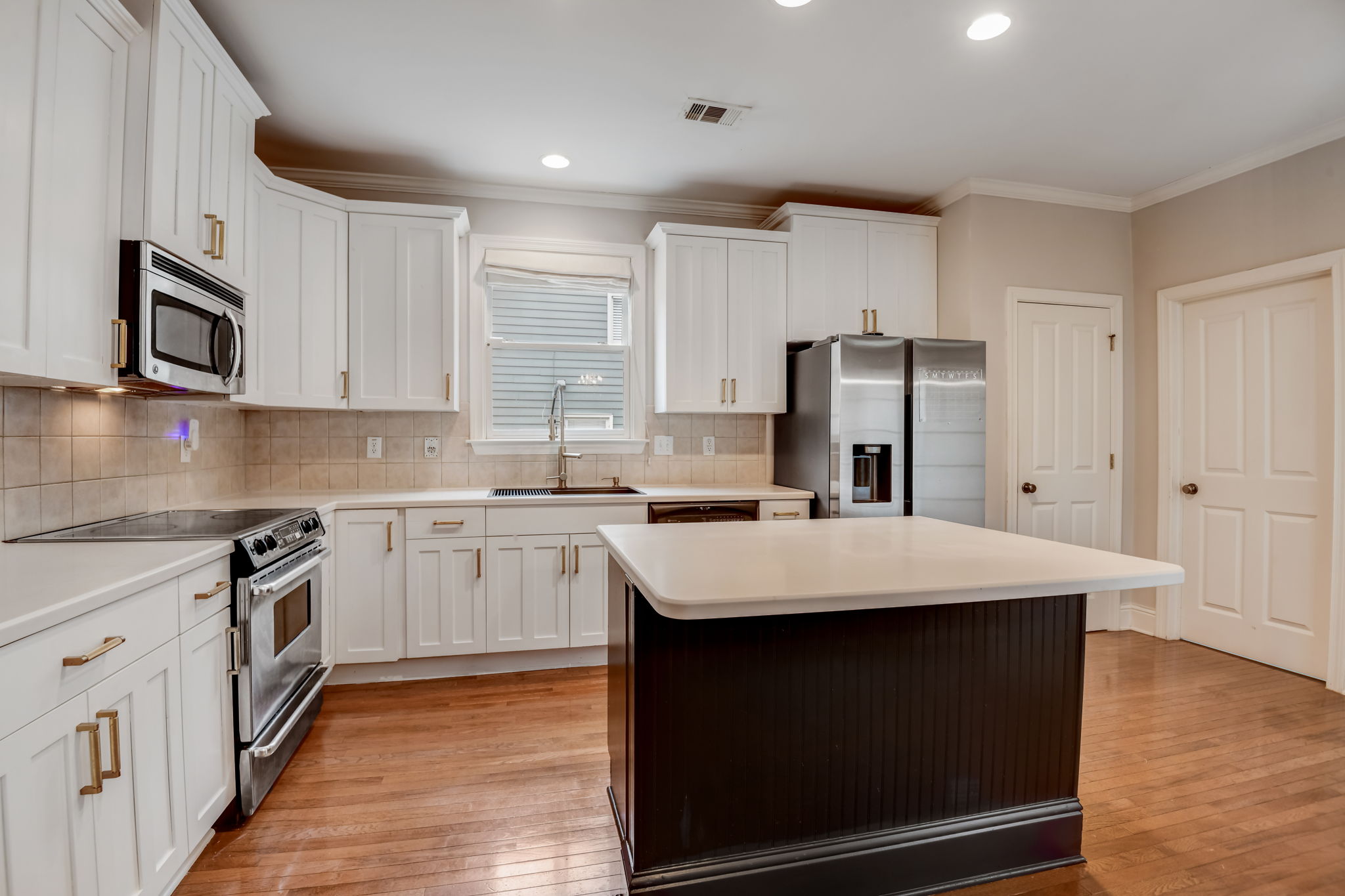 Mckenna Pl SE-011