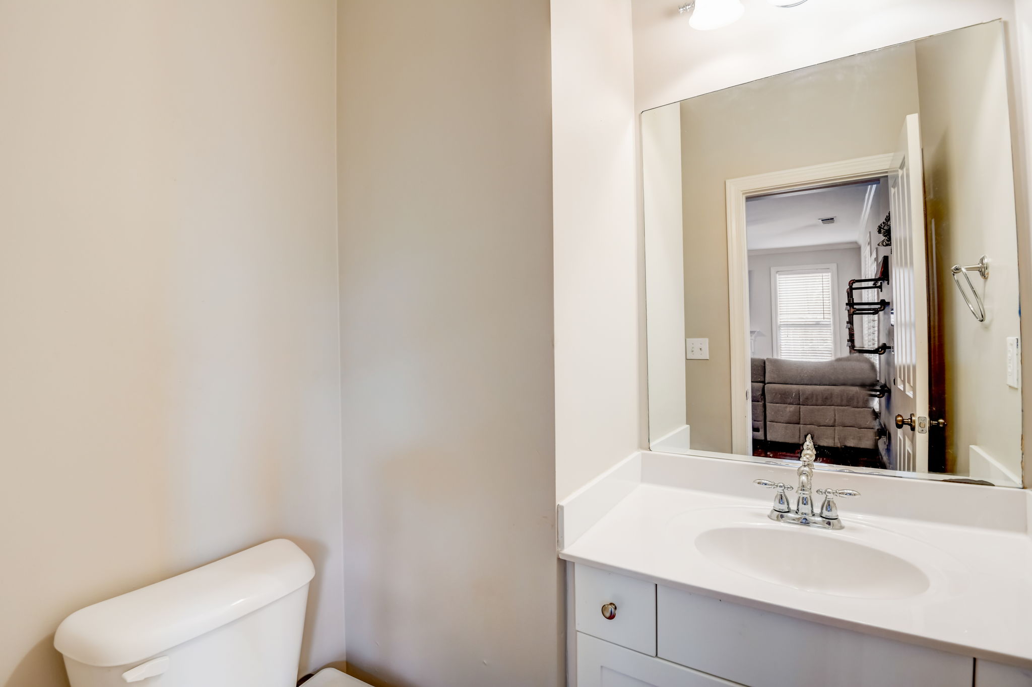 Mckenna Pl SE-017
