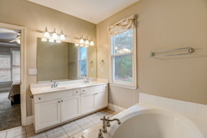 Mckenna Pl SE-019