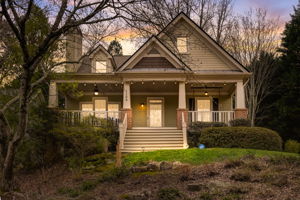 Mckenna Pl SE - VT-001