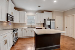 Mckenna Pl SE-011