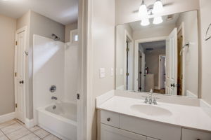 Mckenna Pl SE-031