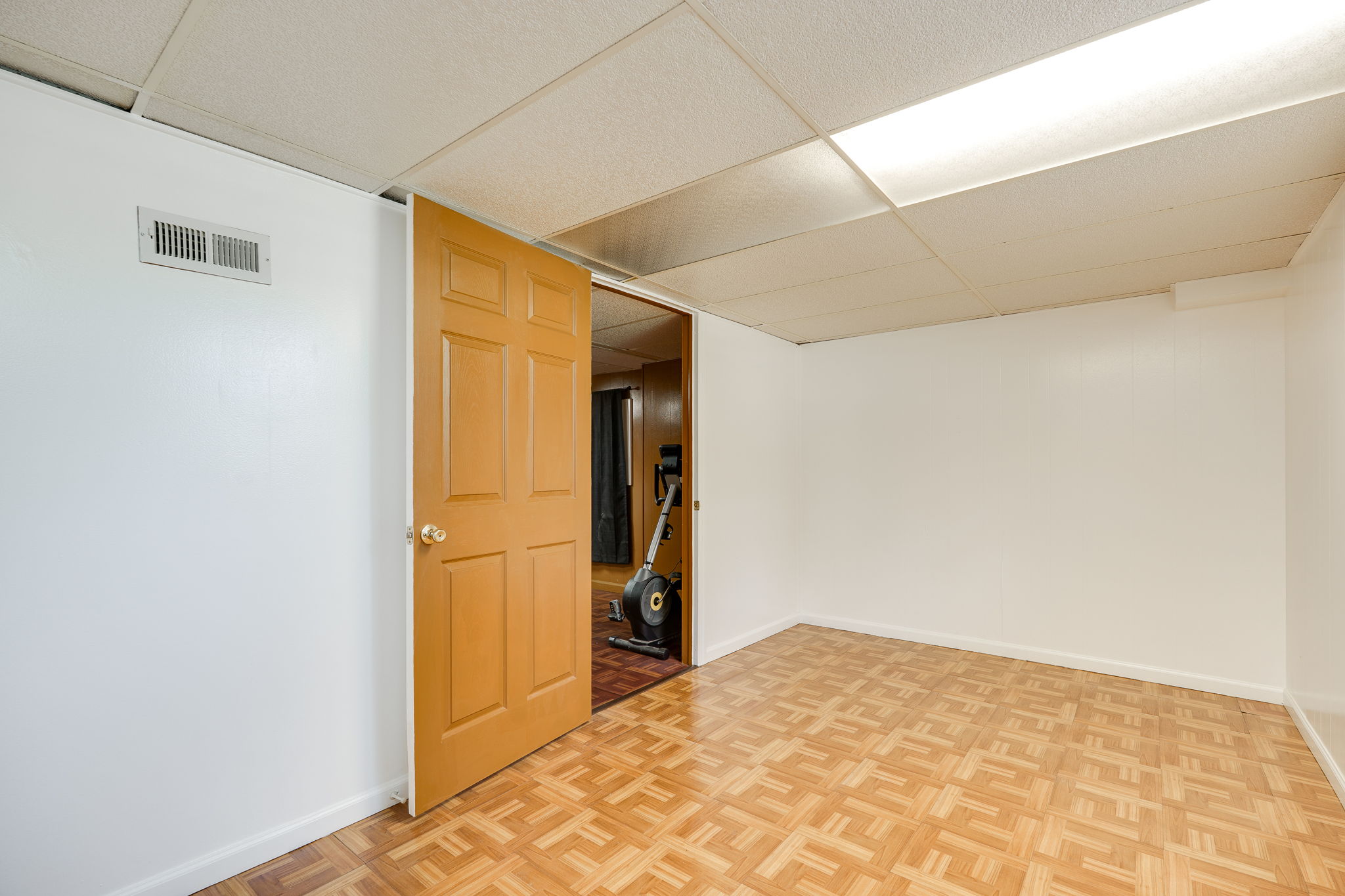  Photo 45