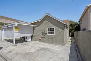 S Dacotah St-1605-002.jpg