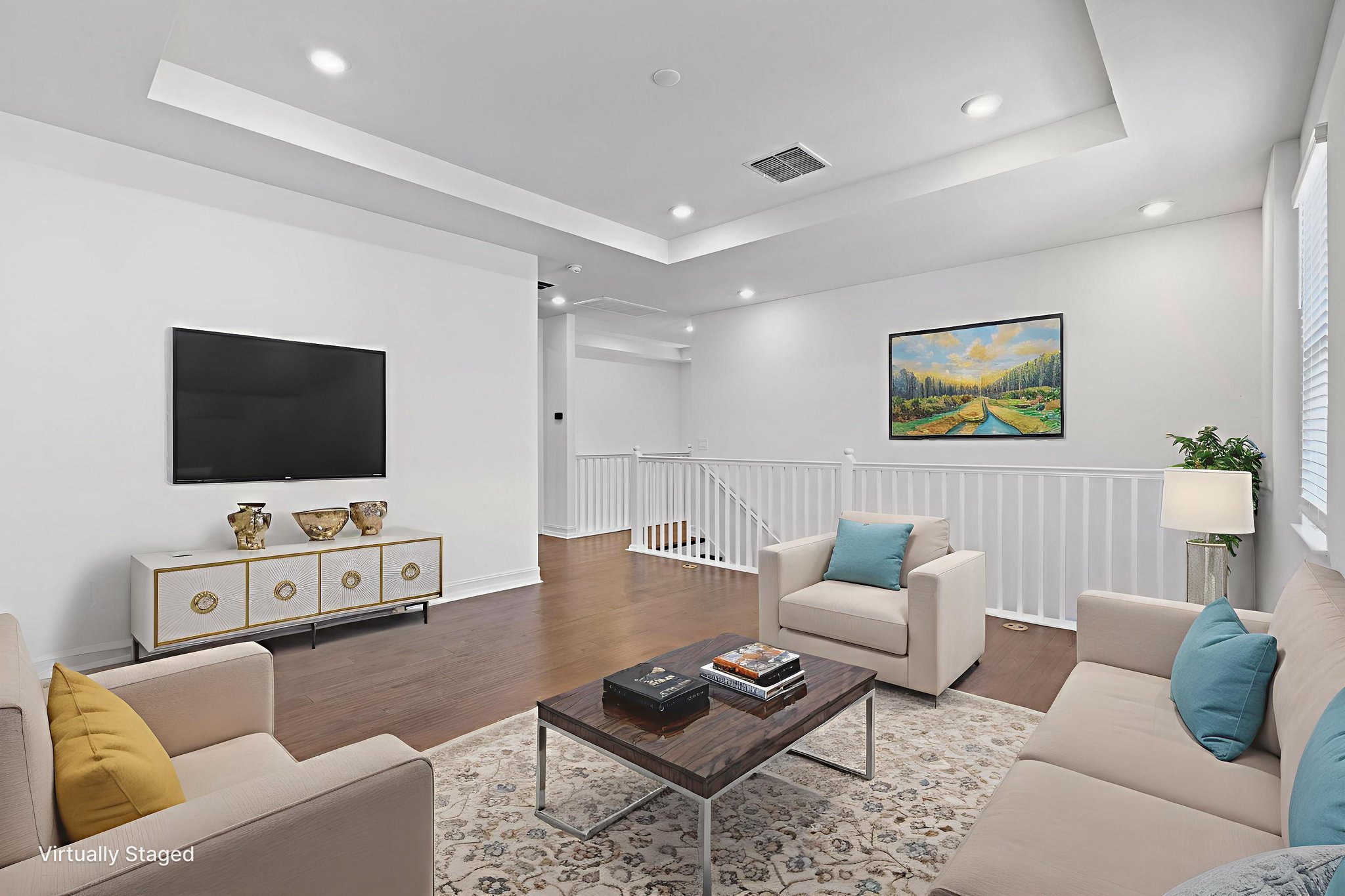 7RF07272 virtually staged.jpeg