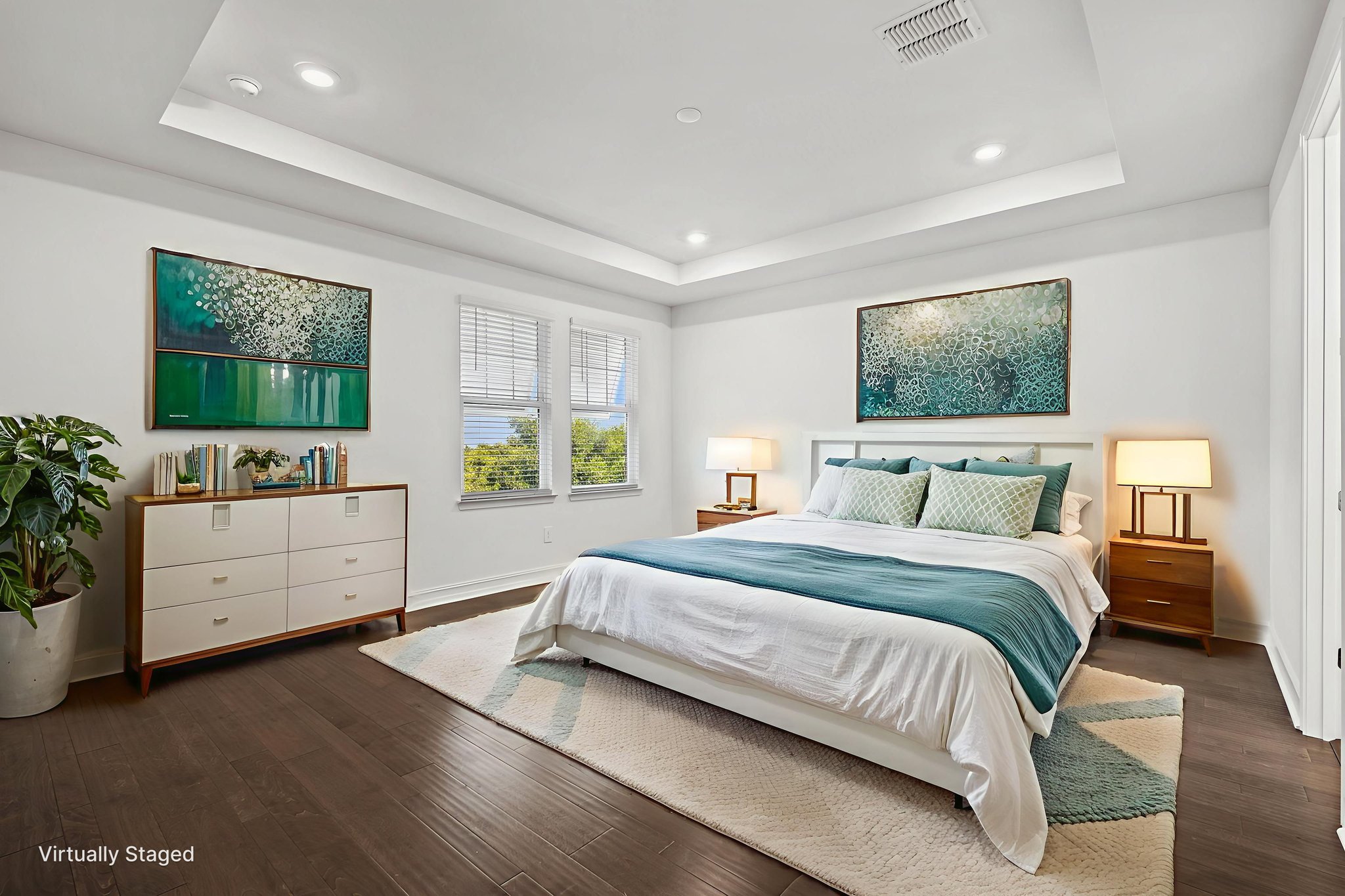 7RF07332 virtually staged.jpeg