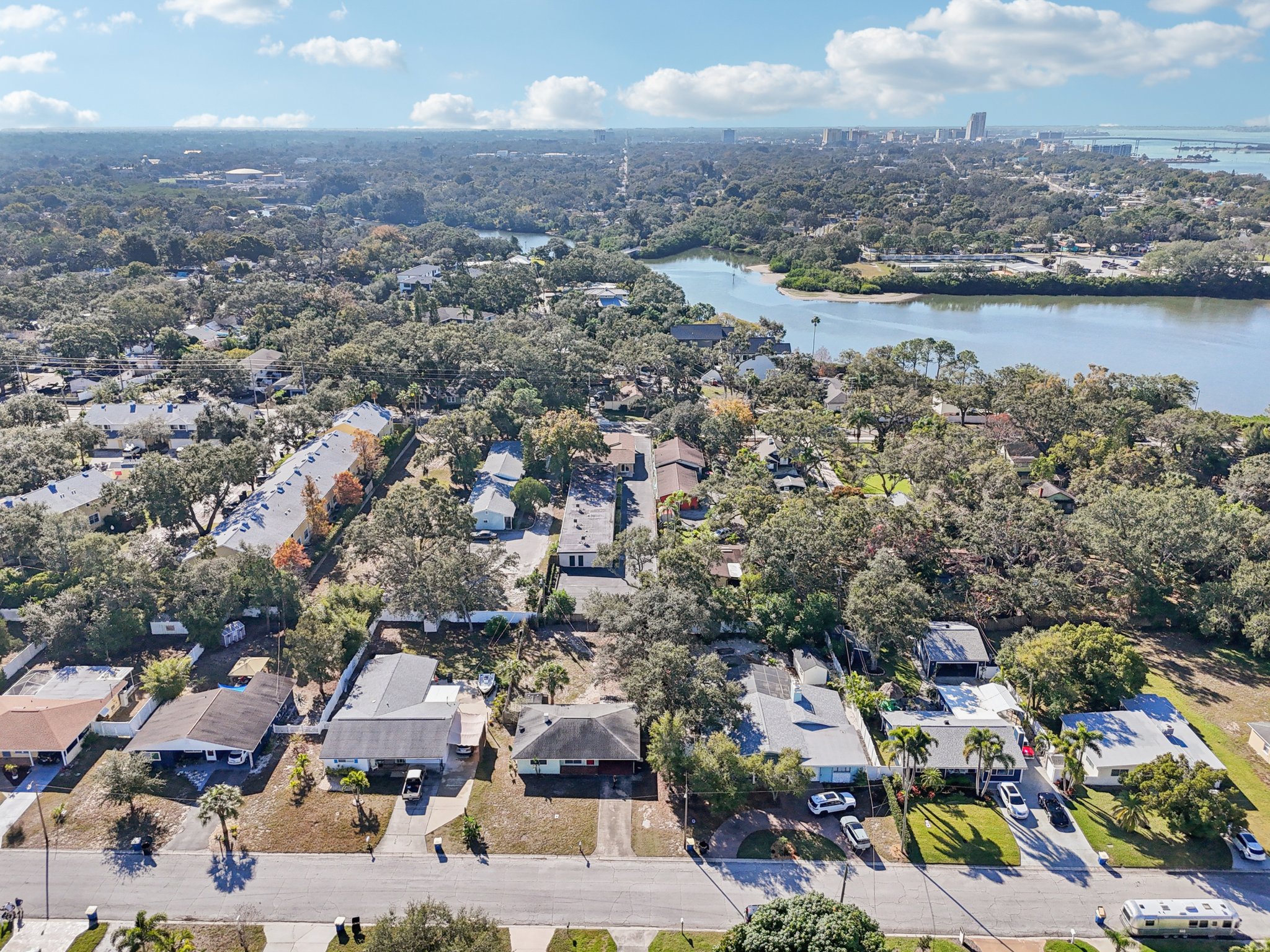 Sunnydale Dr-S0701-011.jpg