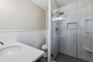  Photo 23