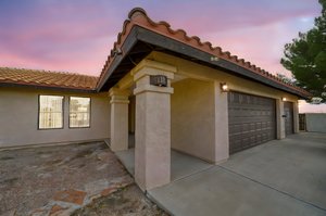 1109 Western Court-094 day to dusk.jpeg