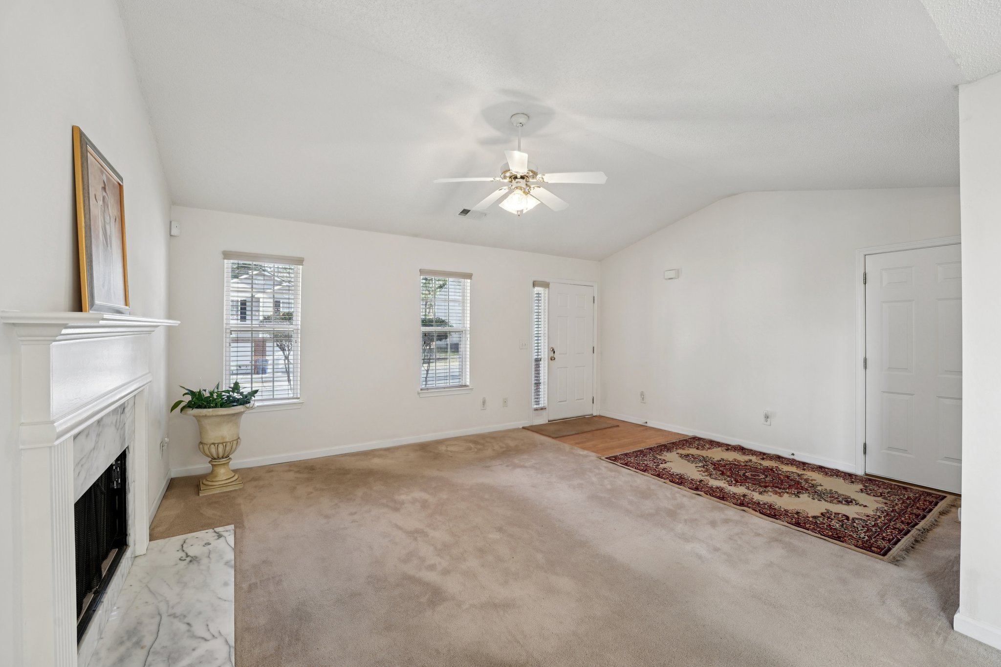 Bainbridge Ct-S1301-009.jpg