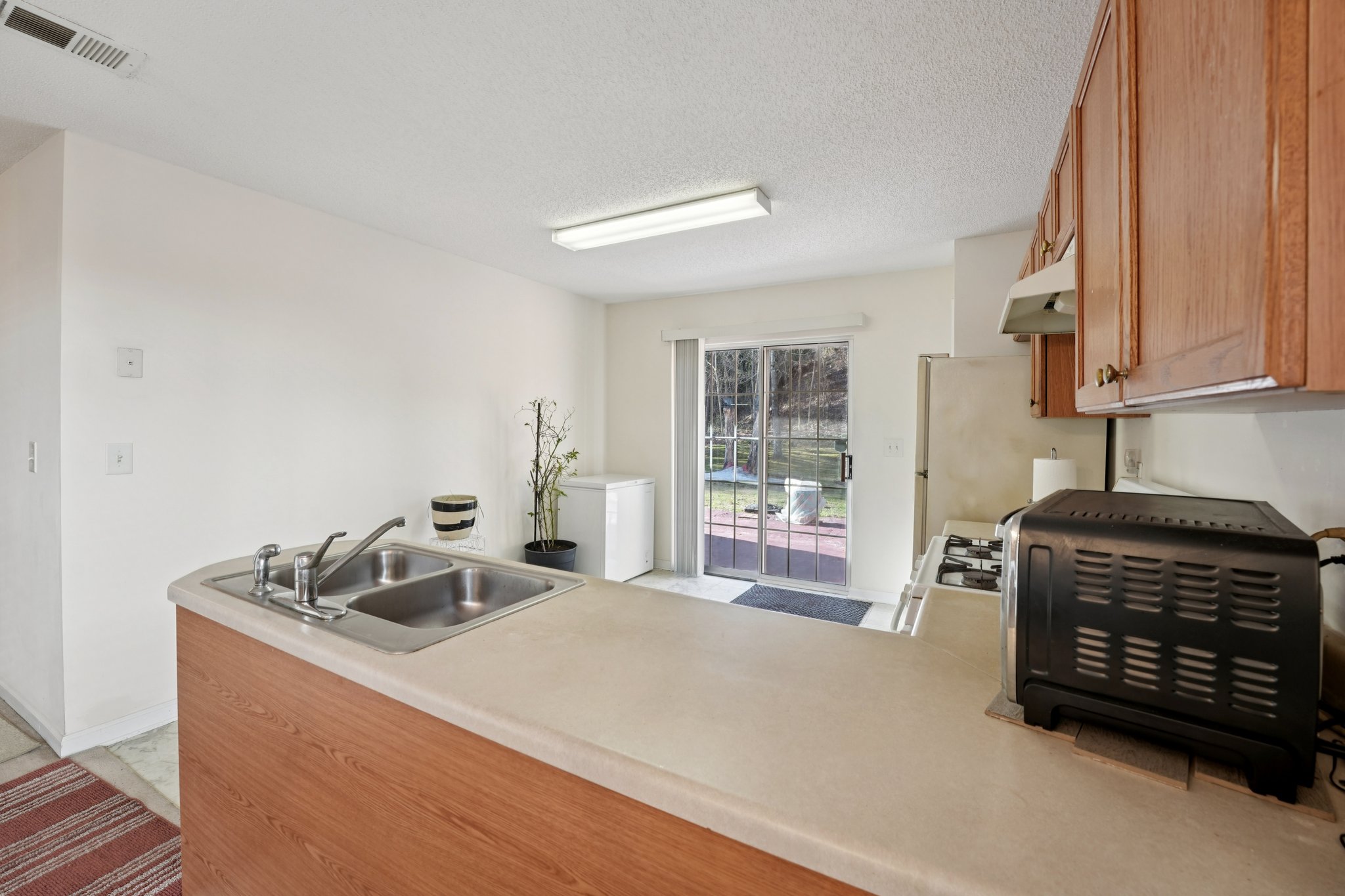 Bainbridge Ct-S1301-016.jpg