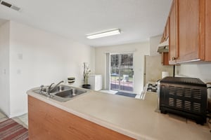 Bainbridge Ct-S1301-016.jpg