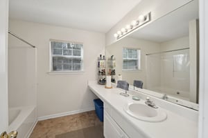 Bainbridge Ct-S1301-029.jpg