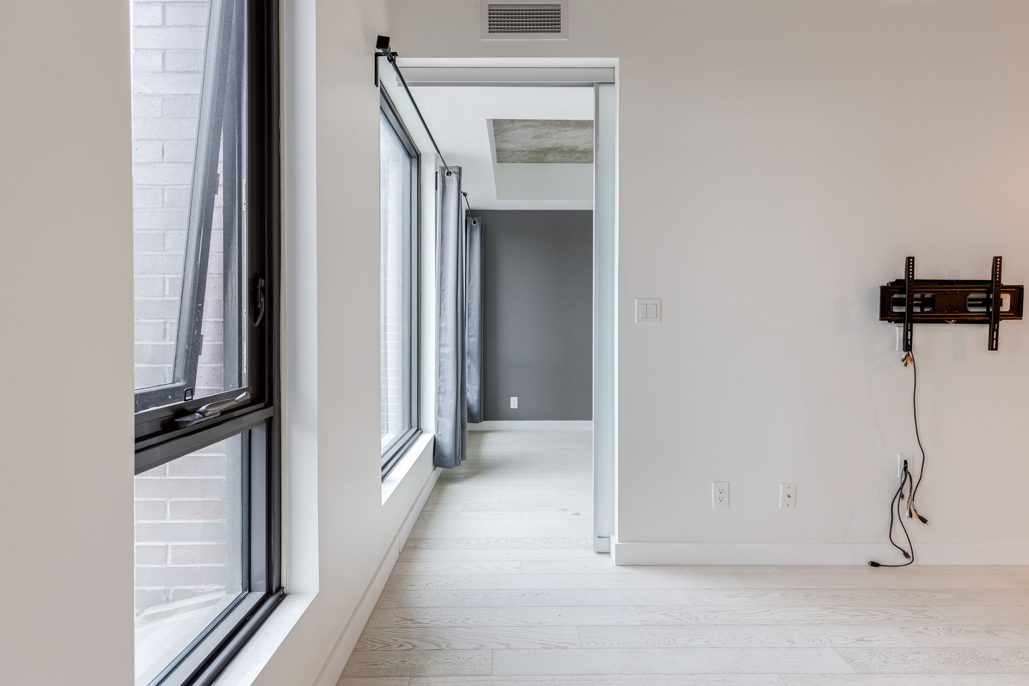 Toronto property showcase — delivered property photograph 13