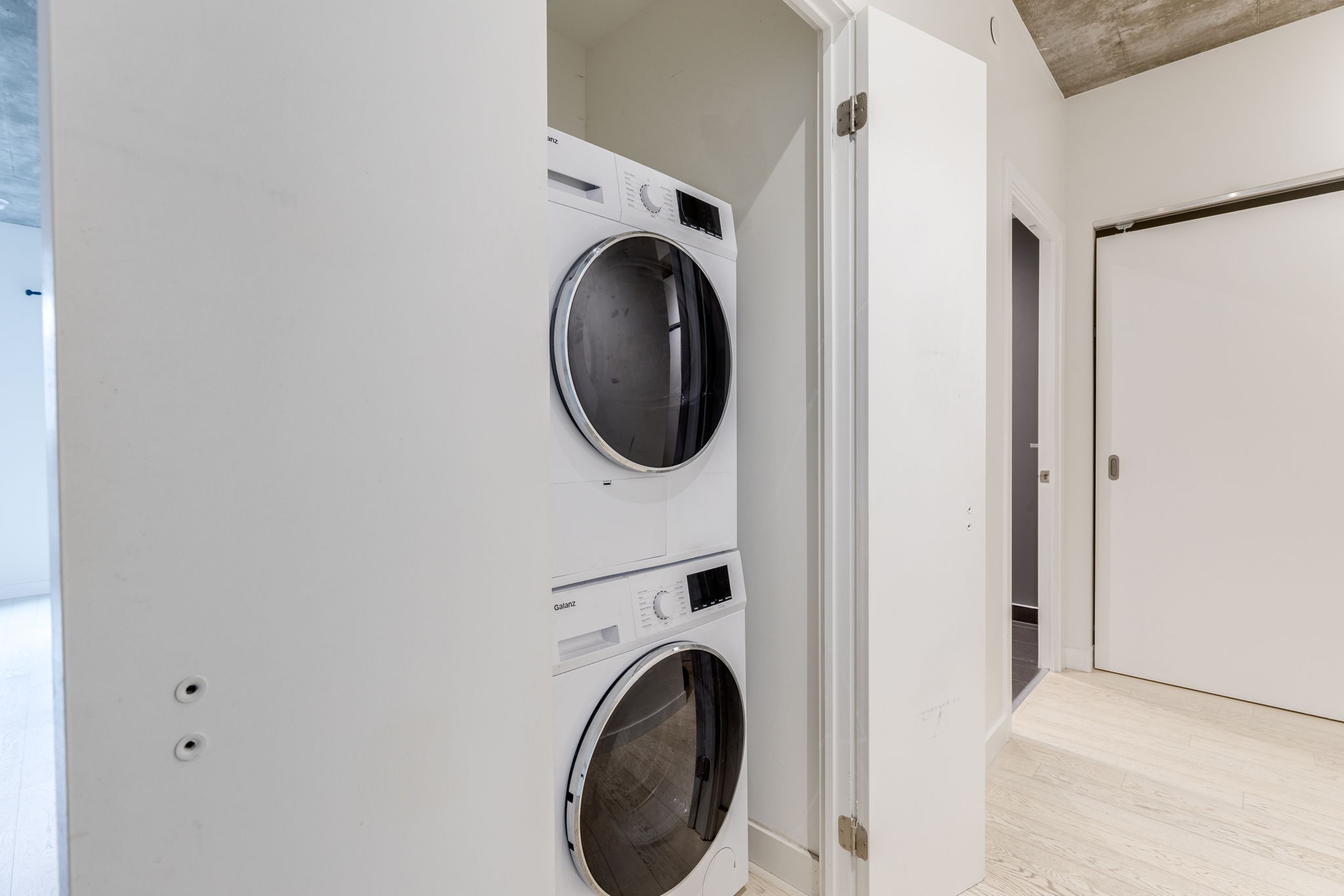 Toronto property showcase — delivered property photograph 17