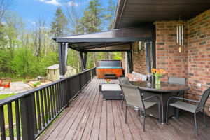 Deck & Gazebo