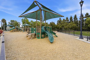 035_F8_111 Cahill Park Dr