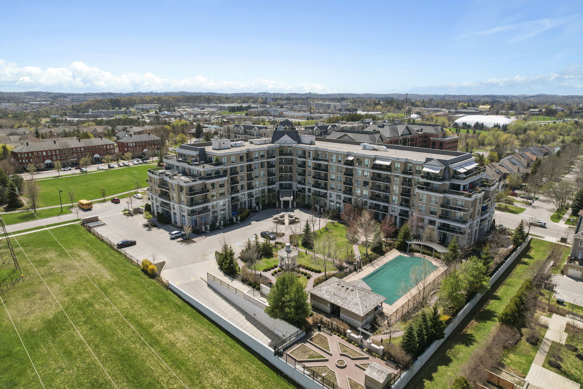 111 Civic Square Gate 605 Aurora, ON L4G 7E3