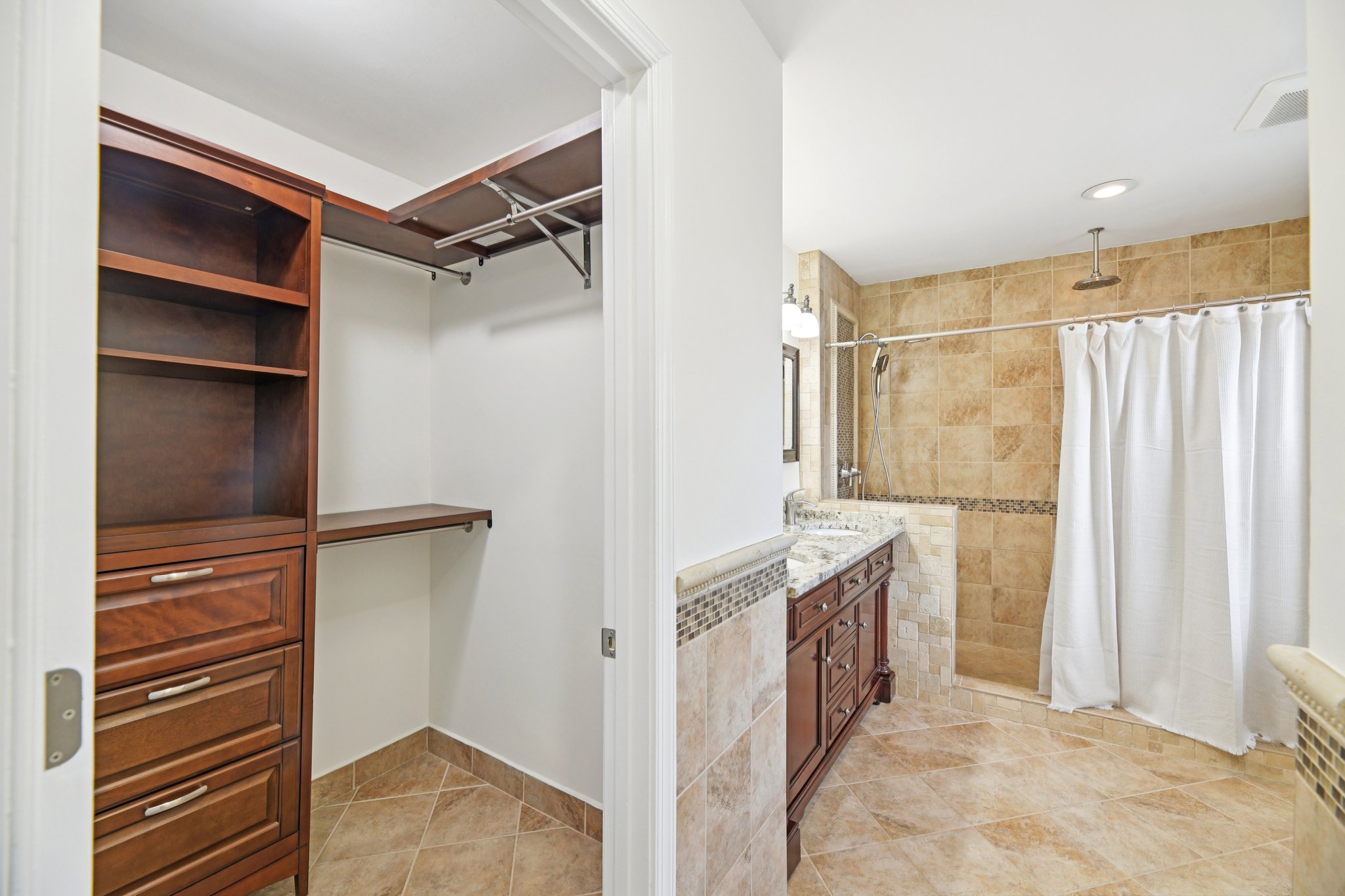 Connemara Dr-S2502-025.jpg