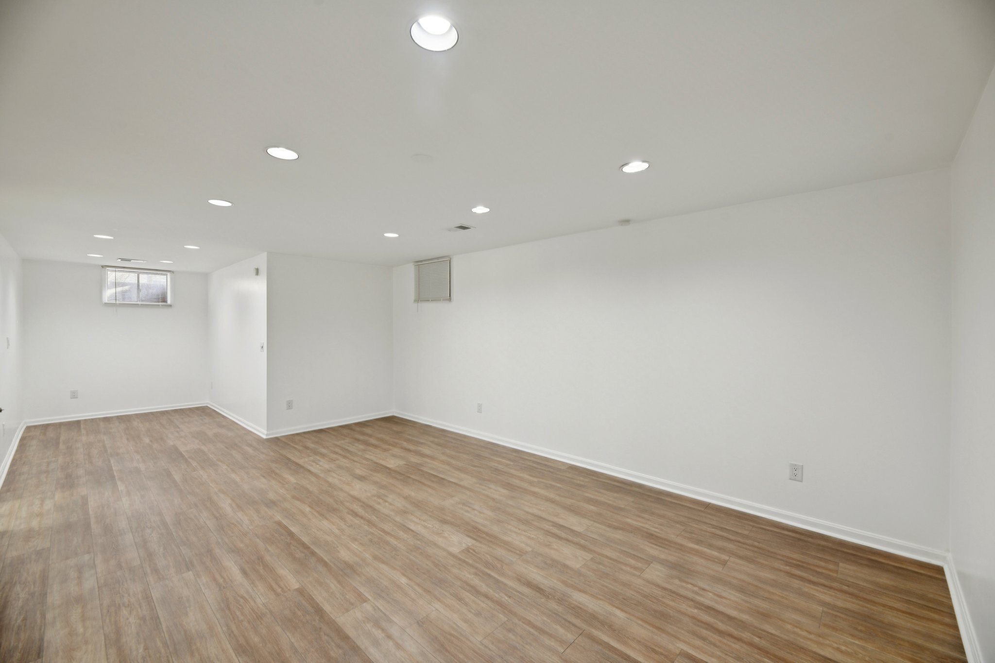 Connemara Dr-S2502-059.jpg