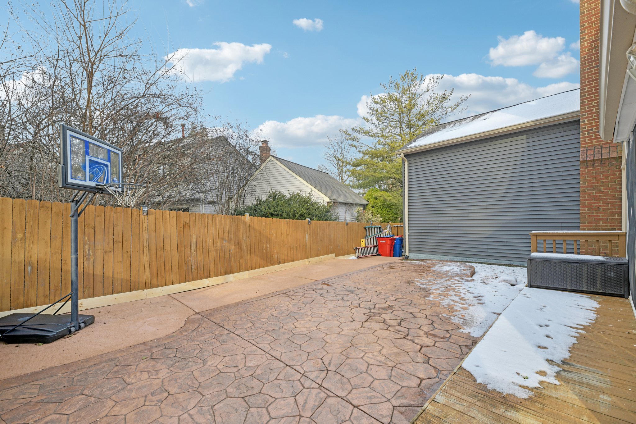 Connemara Dr-S2502-067.jpg