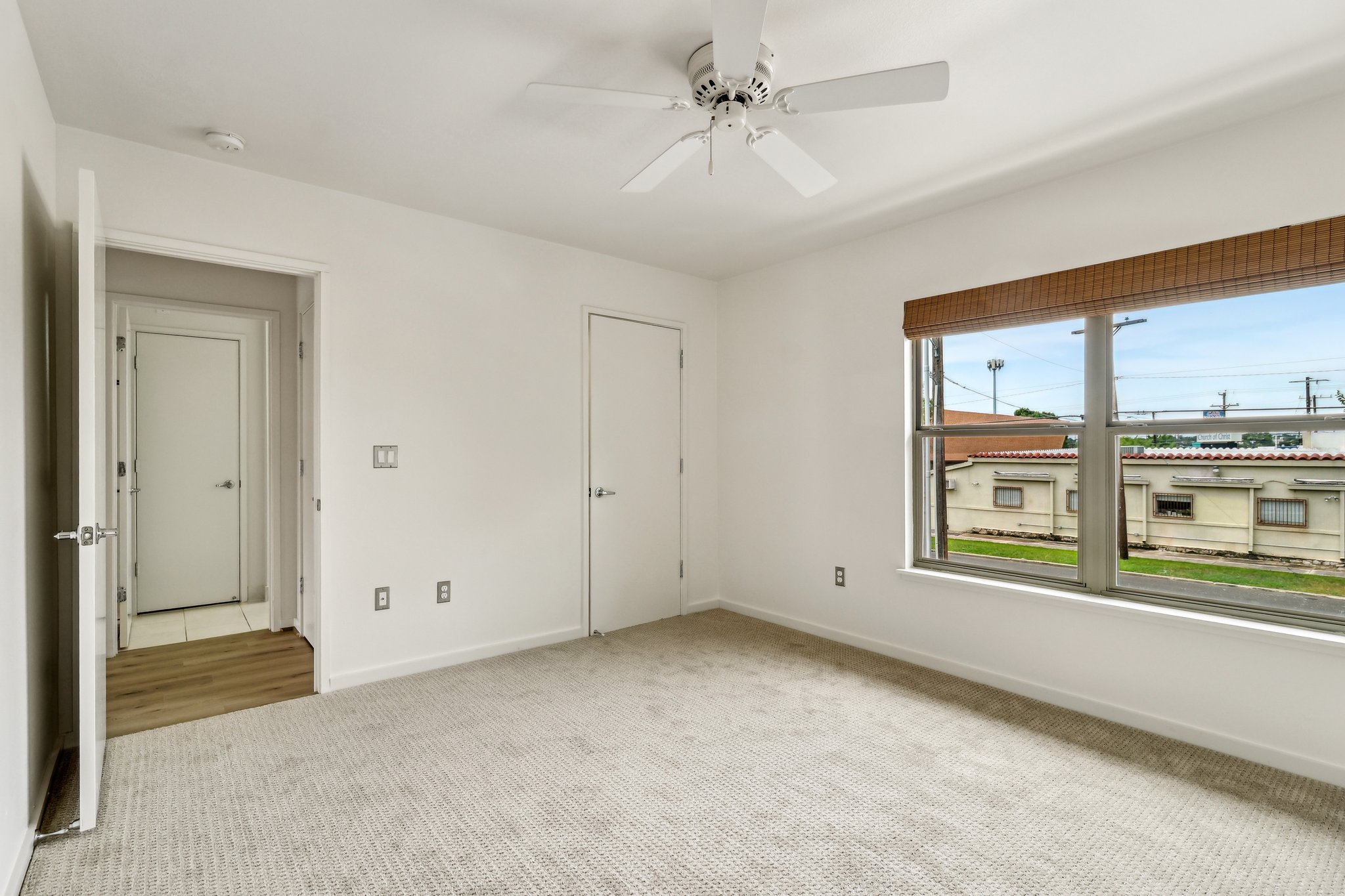 111 Dot Dr Unit 2204-1405-021.jpg