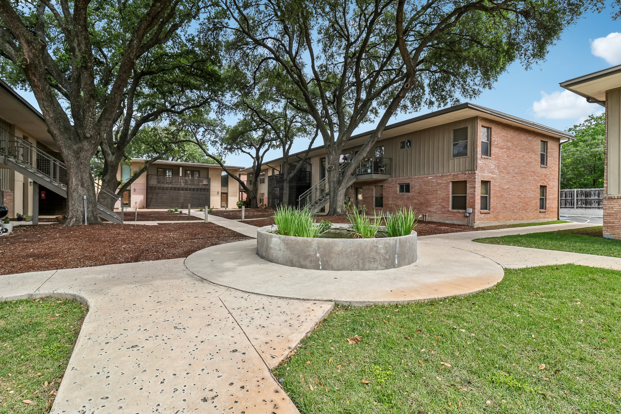 111 Dot Dr Unit 2204-1405-027.jpg