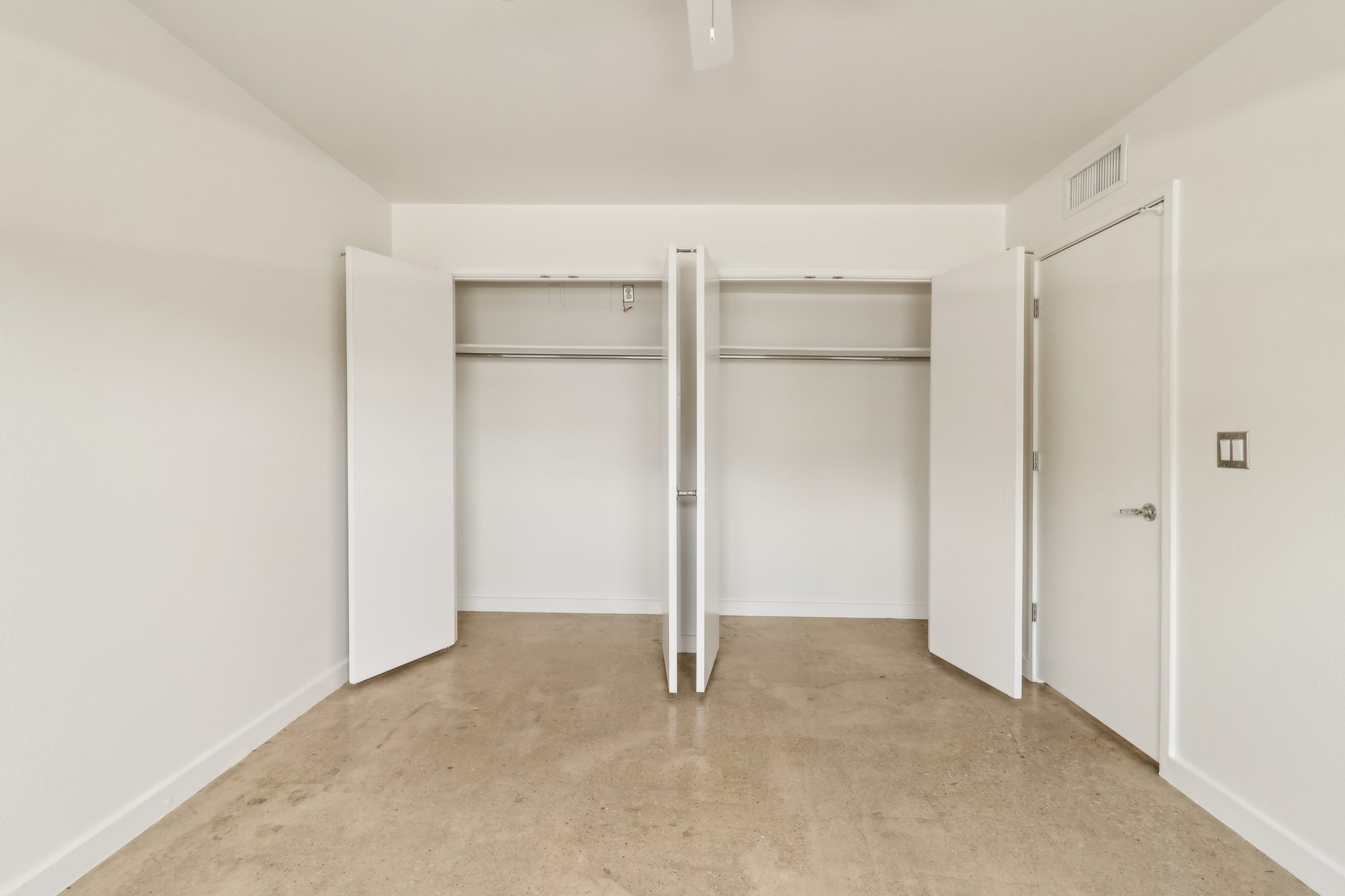 111 Dot Dr Unit 1102-1405-019.jpg