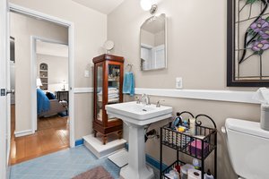  Photo 42
